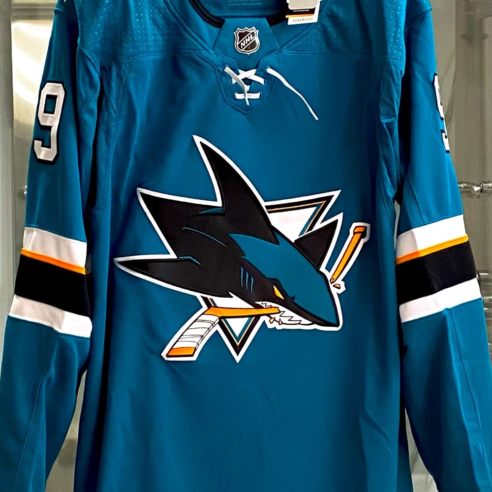 SOLDAuthentic San Jose Shark NHL jersey. Authentic hockey jersey.